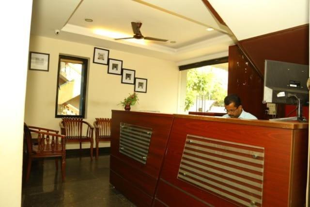 Hotel Tri-Star Residency Коччи Экстерьер фото