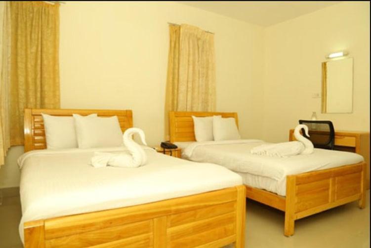 Hotel Tri-Star Residency Коччи Экстерьер фото